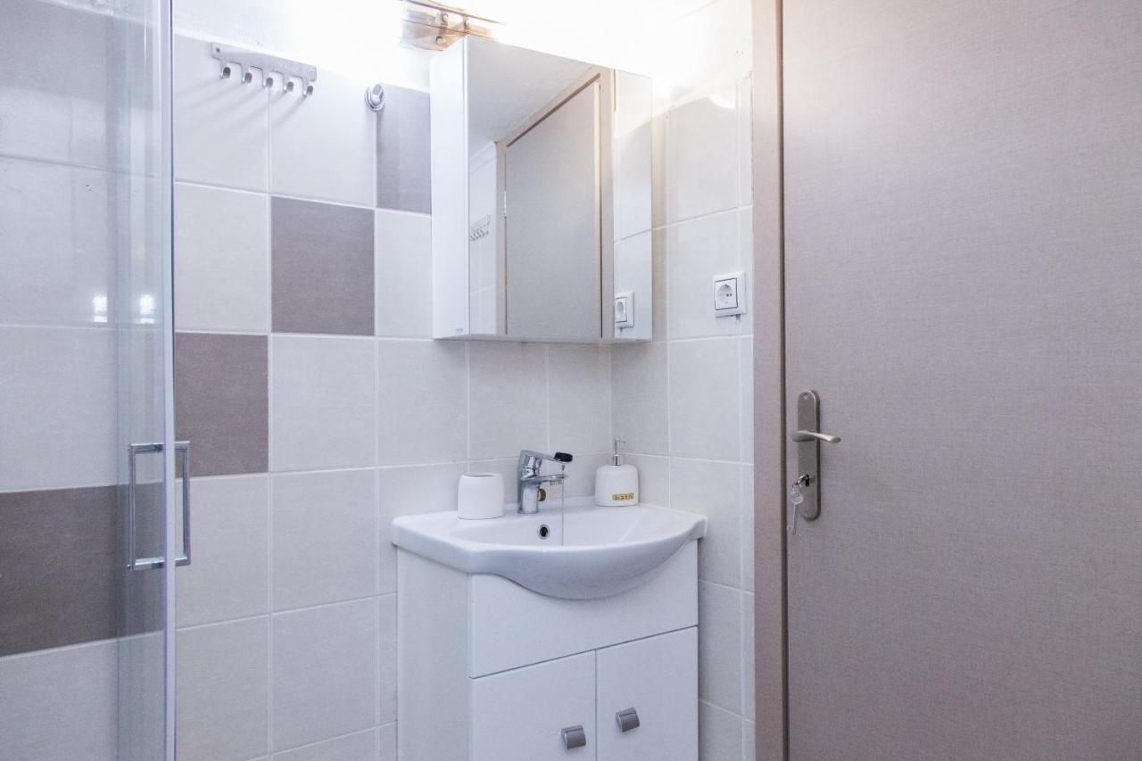 Cozy Apartment Near Stavros Niarchos Park Athens Ngoại thất bức ảnh